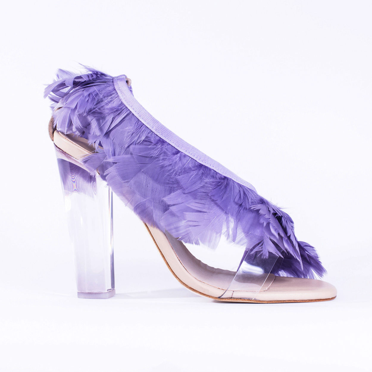 “Diane Kruger Admitted to Being a Fan of My Footwear” geotv.ge