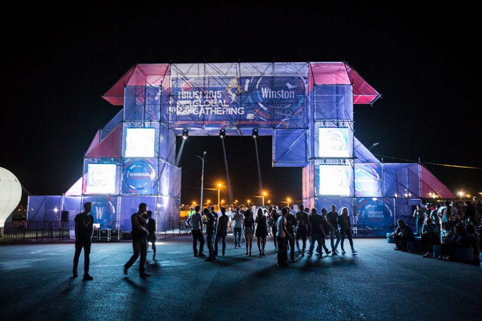 EAT SLEEP RAVE REPEAT - Fatboy Slim's unforgettable performance at GlobalGathering Georgia geotv.ge