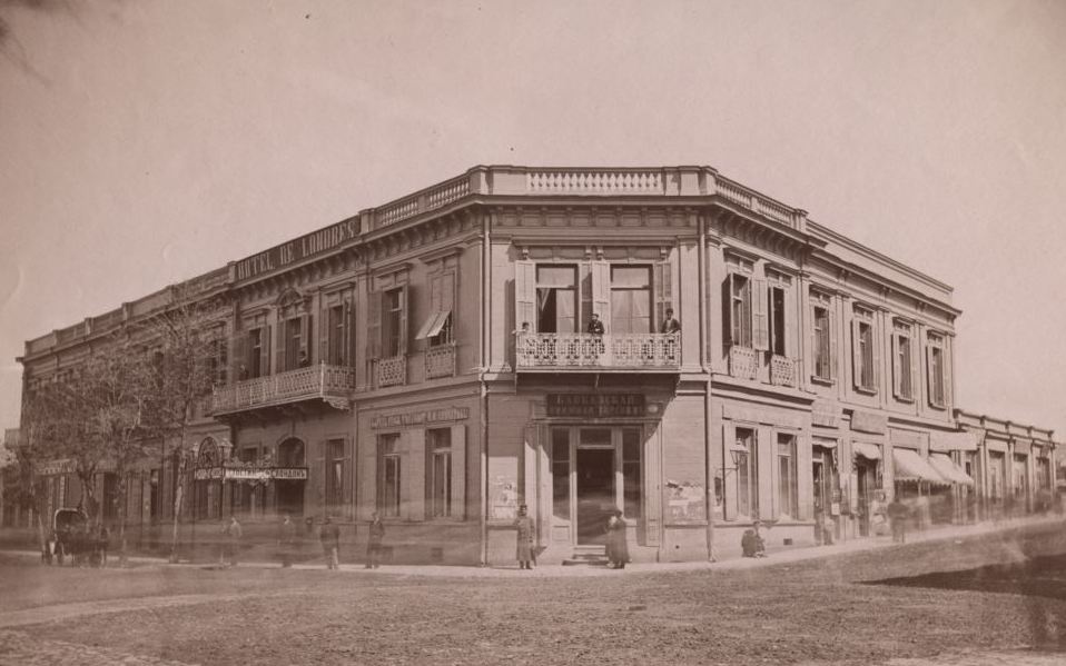 Old hotel in Tbilisi where Knut Hamsun stayed - View vintage photos geotv.ge