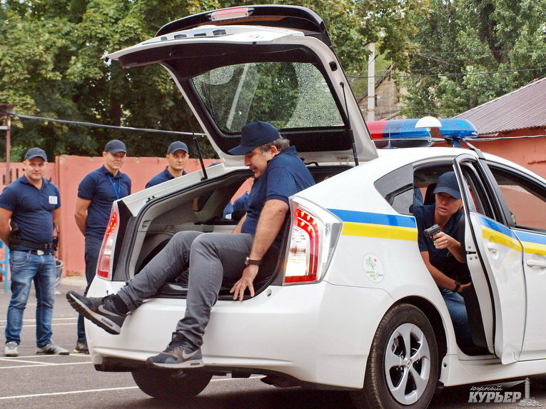 Saakashvili to the rescue! (+photos and video) geotv.ge