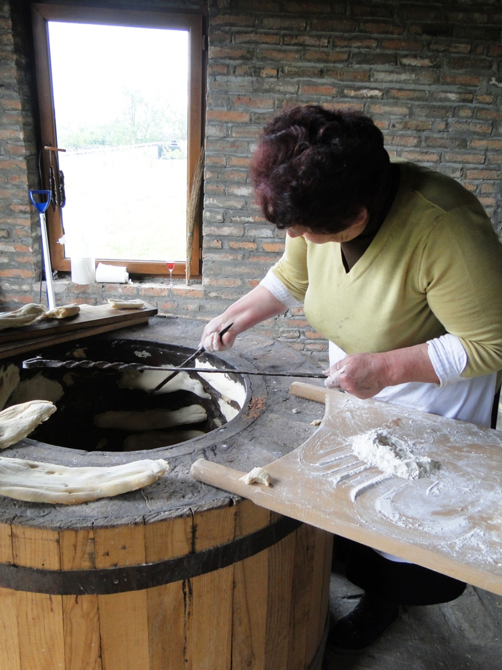 Some of the Best Bread in Georgia Is Found on the Side of the Highway geotv.ge