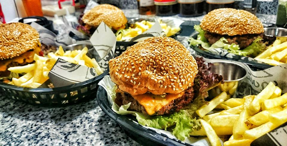 7 Tasty Places for International Food in Tbilisi geotv.ge