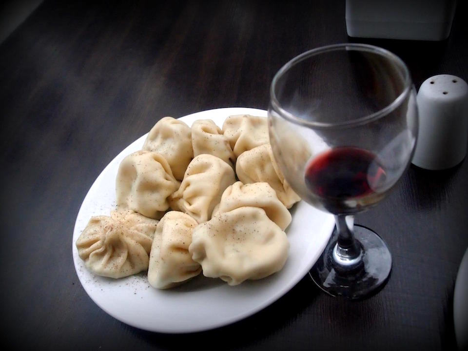 Georgian Khinkali and wine among 25 delicious foods around the world geotv.ge