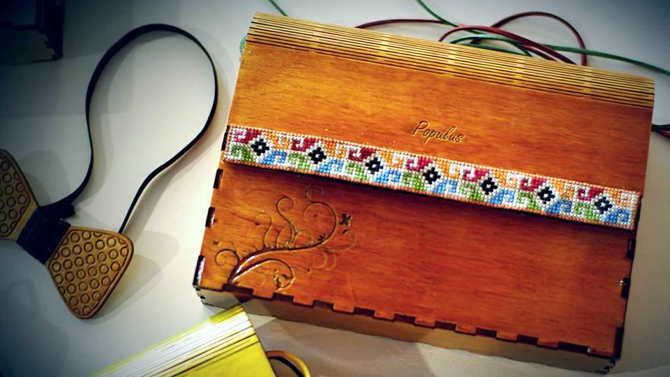 “Populus” – Unique wooden handbags created by Georgian students geotv.ge