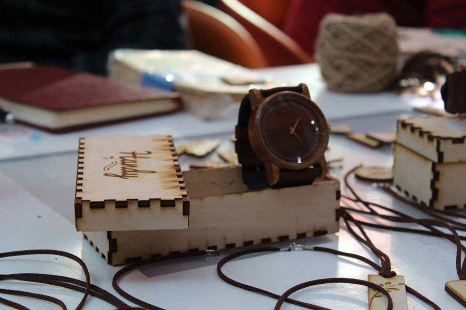 Innovative wooden watches made by Georgian students geotv.ge