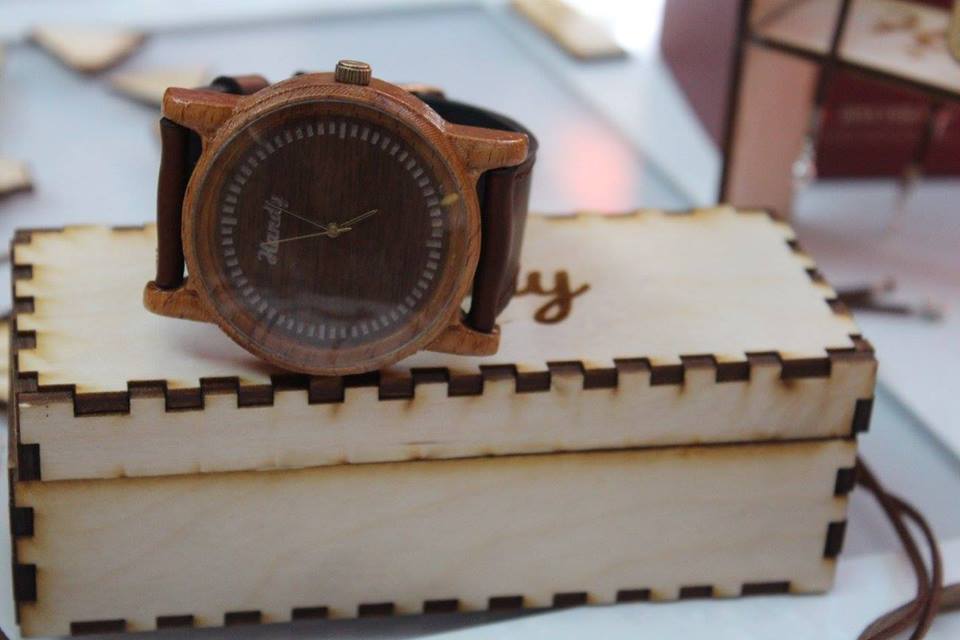 Innovative wooden watches made by Georgian students geotv.ge
