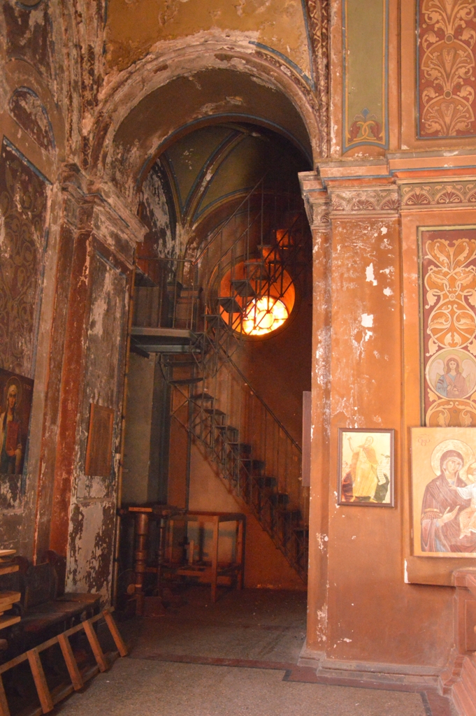 Batumi’s Neo-Gothic Cathedral with century-old priceless frescoes geotv.ge