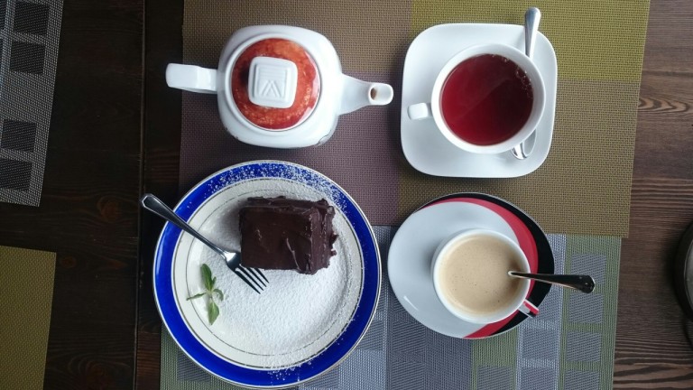 Late Latte: Breakfast culture in Tbilisi – Helpful tips by Dariko geotv.ge