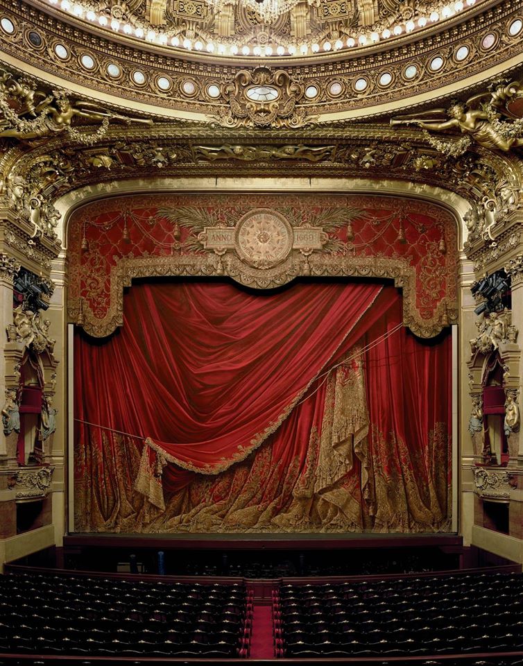 opera curtain as bright as the world’s best stage curtains