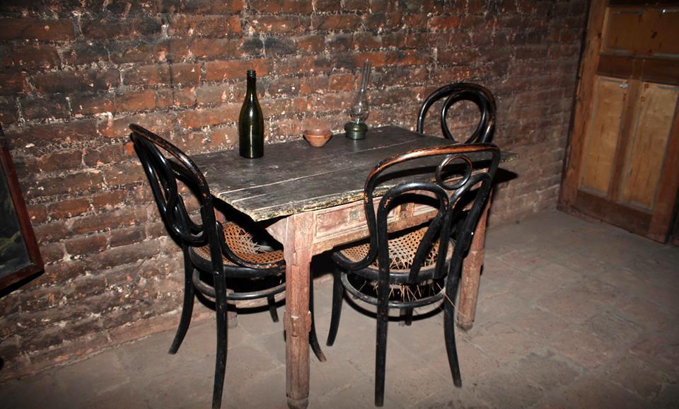 World’s smallest museum is in Tbilisi – Place where Pirosmani lived geotv.ge