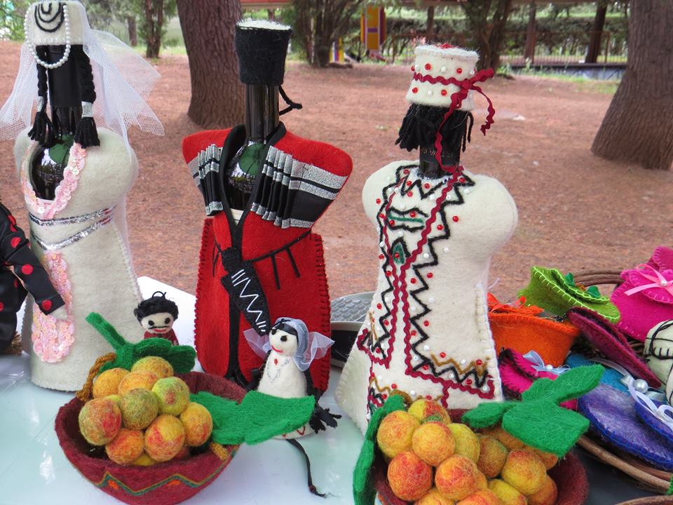 Woolen socks produced in Georgian village sold throughout world geotv.ge