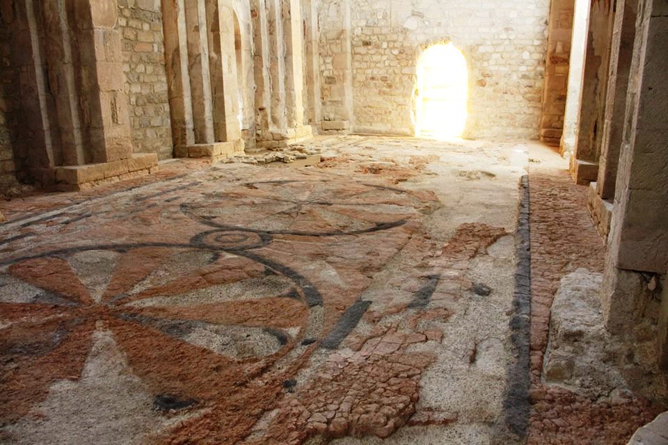 Historic discovery: Unique 11th-century floor uncovered at Ishkhani monastery geotv.ge