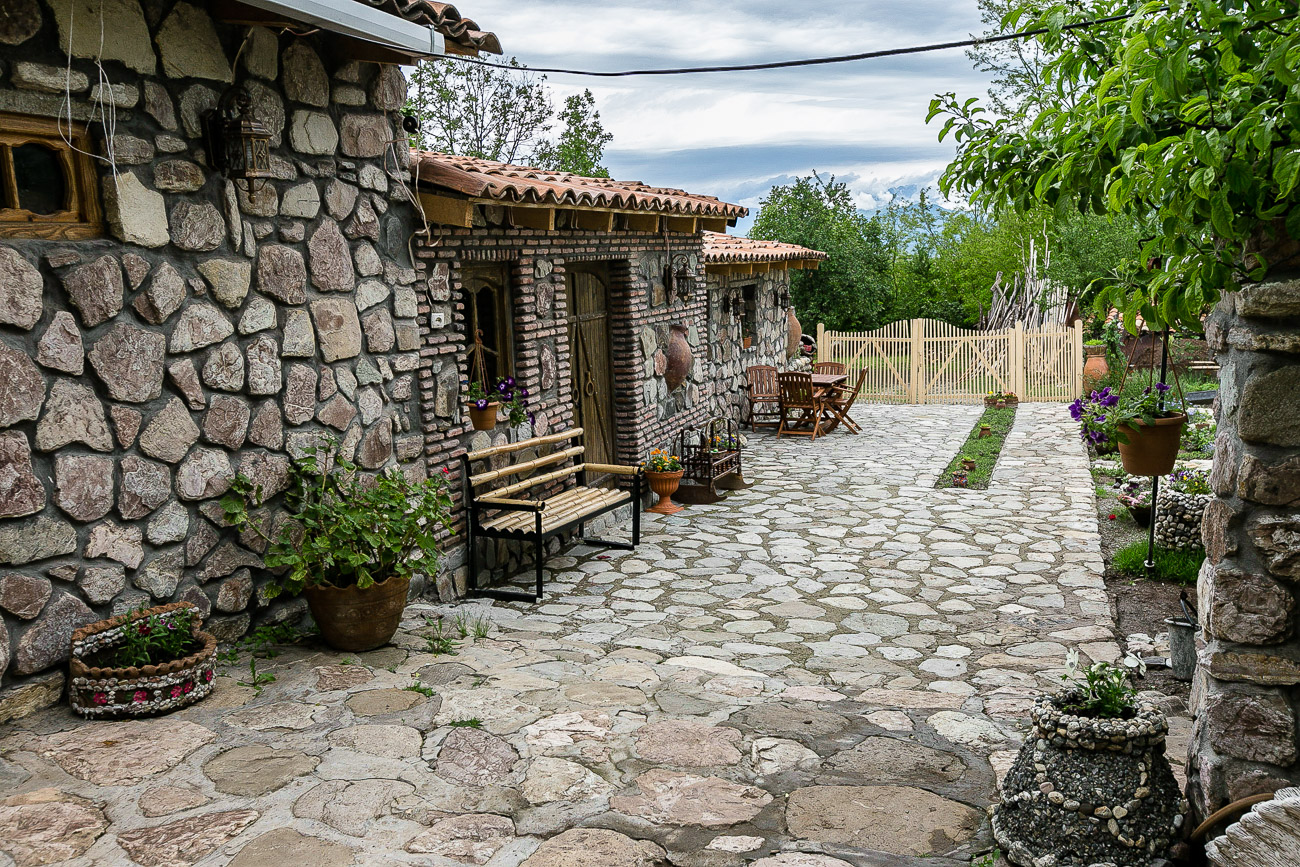 Drinking Georgian Qvevri Wine Daily is Super Healthy! geotv.ge