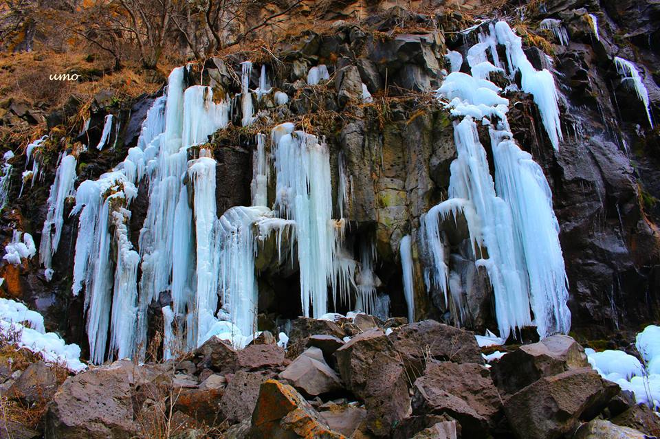 Winter wonderland – Georgia’s frozen Dashbashi Canyon geotv.ge