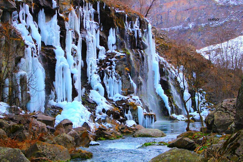 Winter wonderland – Georgia’s frozen Dashbashi Canyon geotv.ge