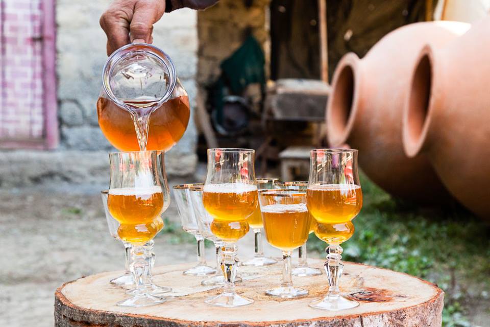 Rtveli – Harvesting grapes, Georgian style geotv.ge