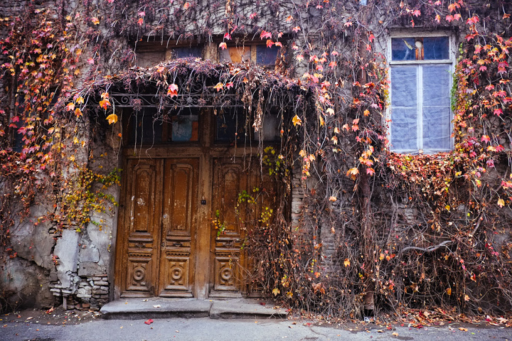 Most charming historic buildings of Tbilisi - A trip through the city’s past geotv.ge