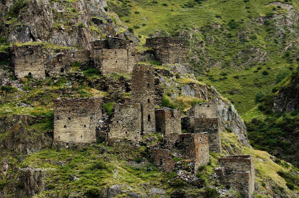 Medieval and once abandoned Mutso village in Khevsureti being rehabilitated geotv.ge