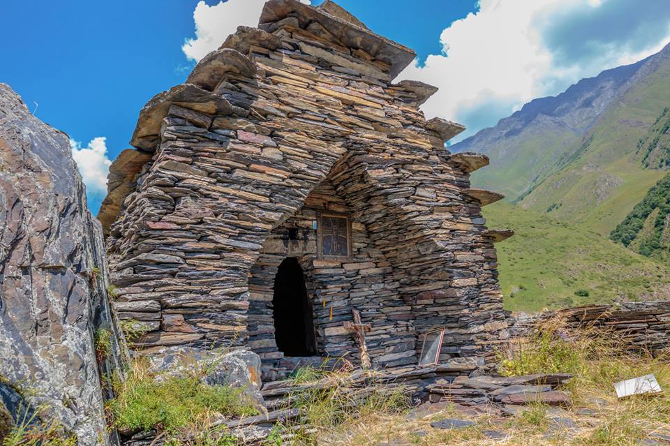 Medieval and once abandoned Mutso village in Khevsureti being rehabilitated geotv.ge