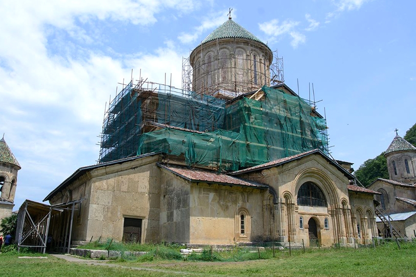 Georgia’s medieval Gelati Monastery being rehabilitated geotv.ge