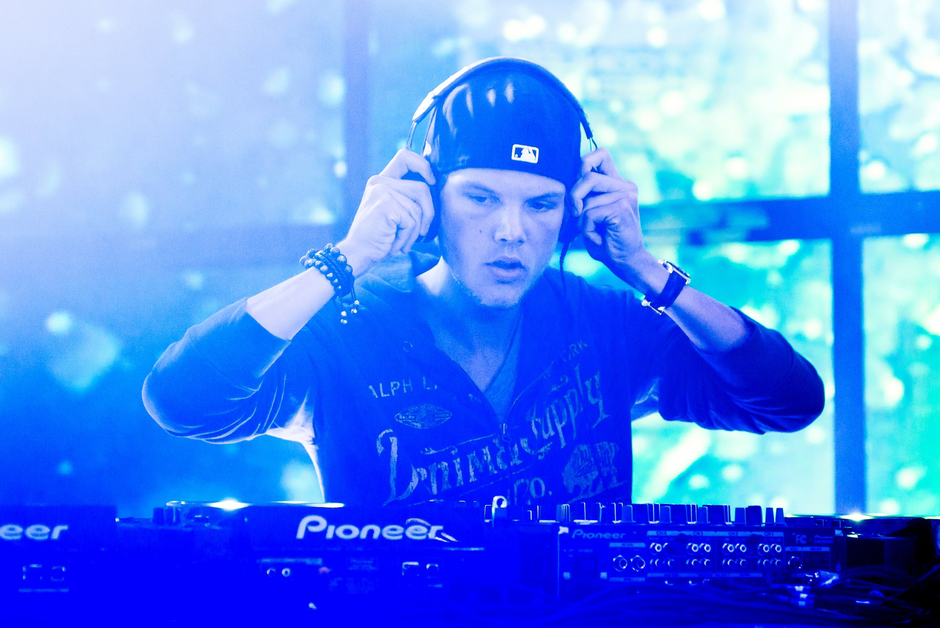 Famous Swedish DJ Avicii dies aged 28 geotv.ge