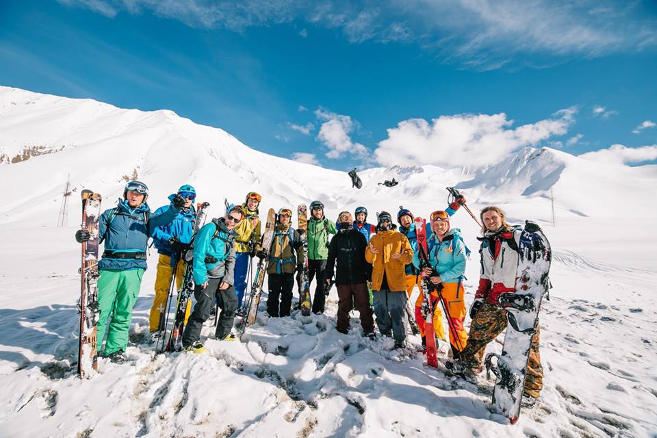 Tourist who jumped from Gudauri ski lift shares his own story by defending resort administration geotv.ge
