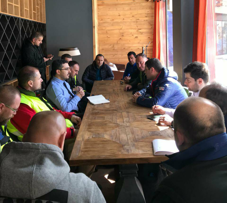 Independent international experts arrive in Gudauri to investigate ski-lift accident geotv.ge