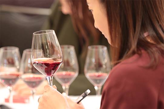 Seven Georgian wines win highest Sakura awards in Japan geotv.ge