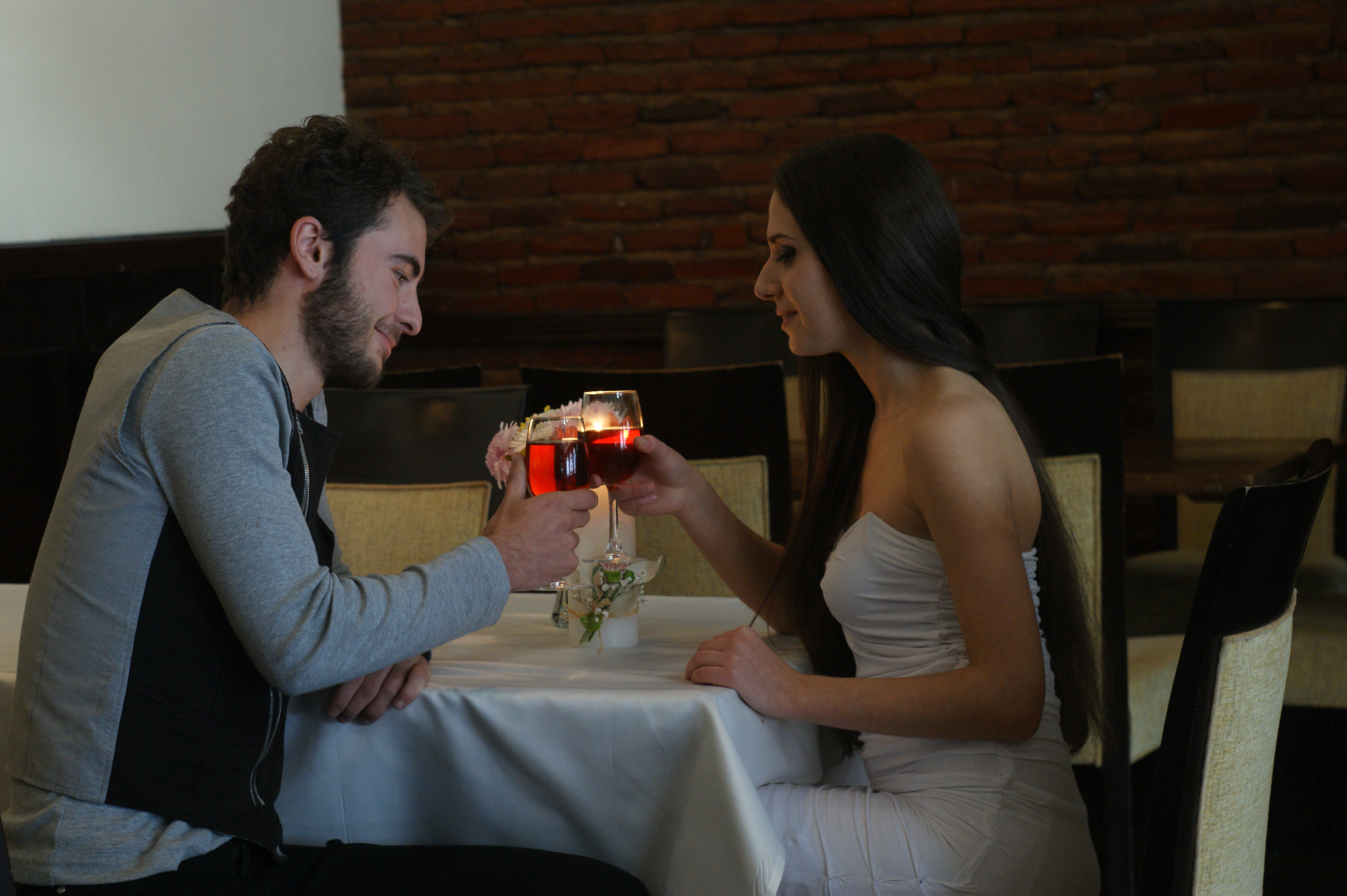 Restaurant Old Metekhi - Synthesis of Georgian traditions and fine taste geotv.ge