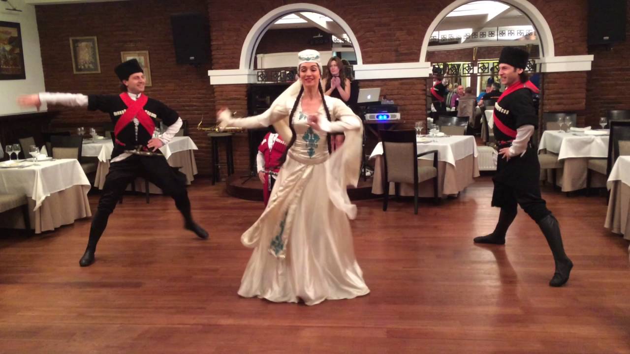 Restaurant Old Metekhi - Synthesis of Georgian traditions and fine taste geotv.ge