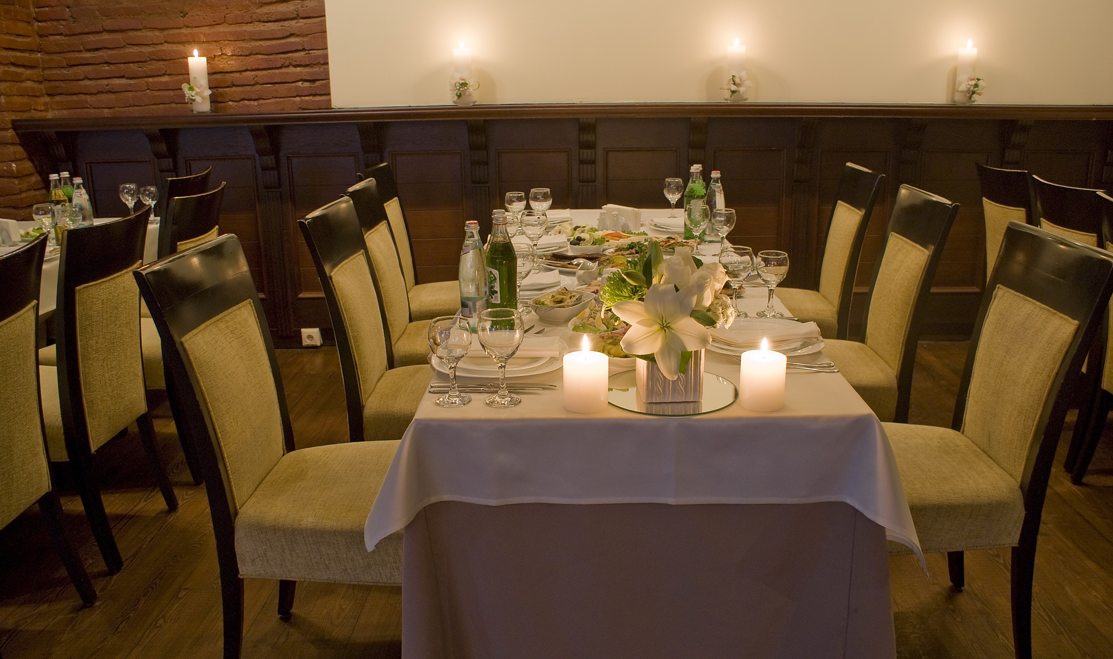 Restaurant Old Metekhi - Synthesis of Georgian traditions and fine taste geotv.ge