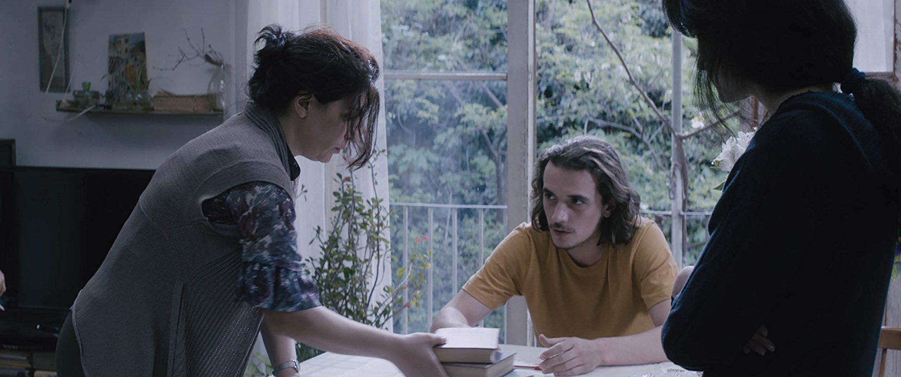 Georgian director's My Happy Family among the best films screened on Netflix in 2017 geotv.ge