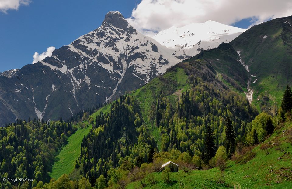 The Guardian names Georgia as an alternative to the Alps geotv.ge