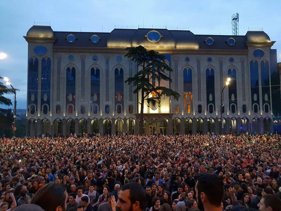 The first protest expressed through massive rave to electronic music in Tbilisi geotv.ge