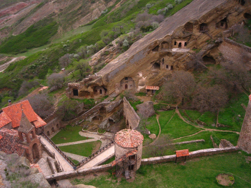 Centuries-old frescoes of Georgia’s Davit Gareji complex damaged again geotv.ge
