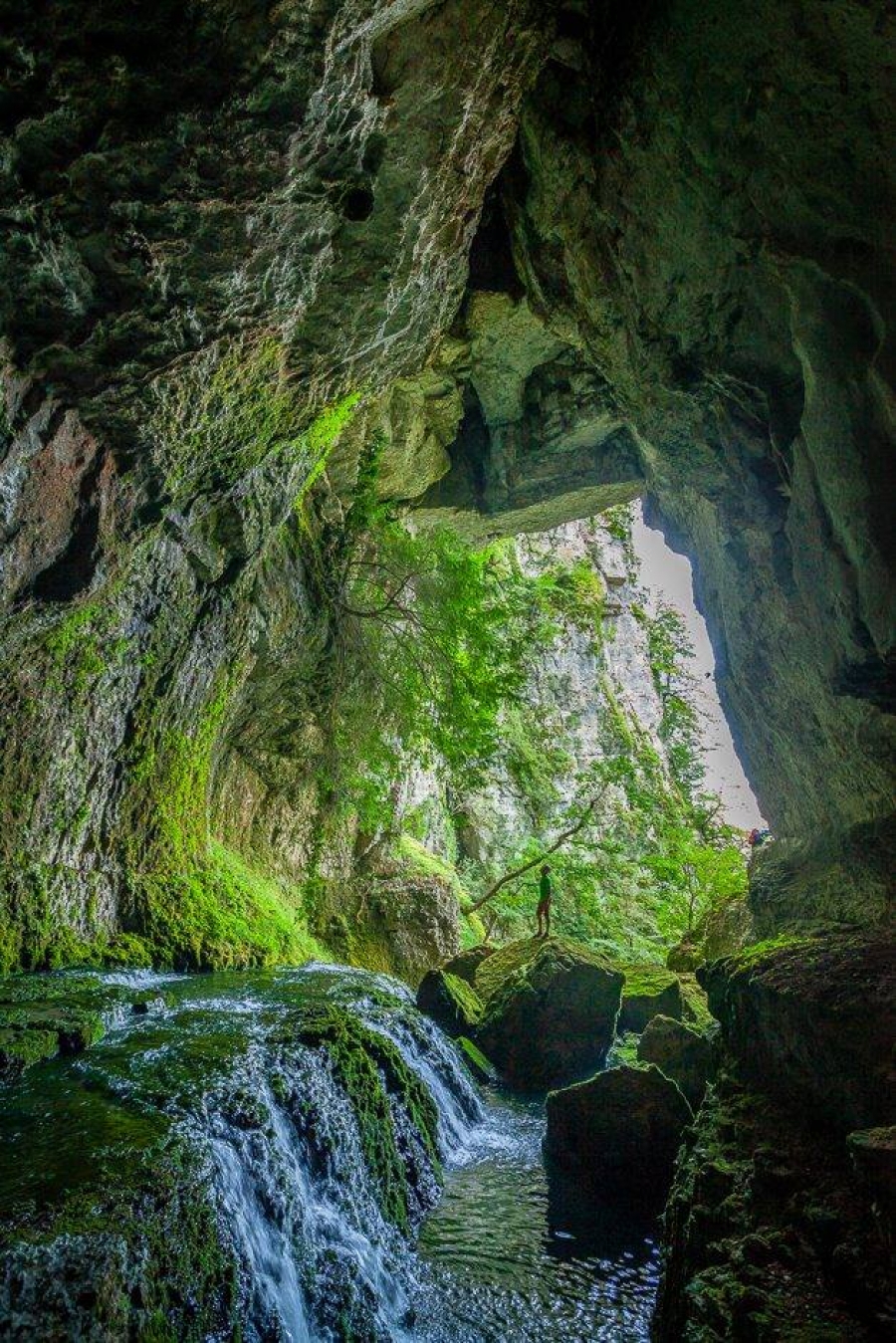 The breathtaking cave in Martvili, named after a 35 year old deceased researcher geotv.ge