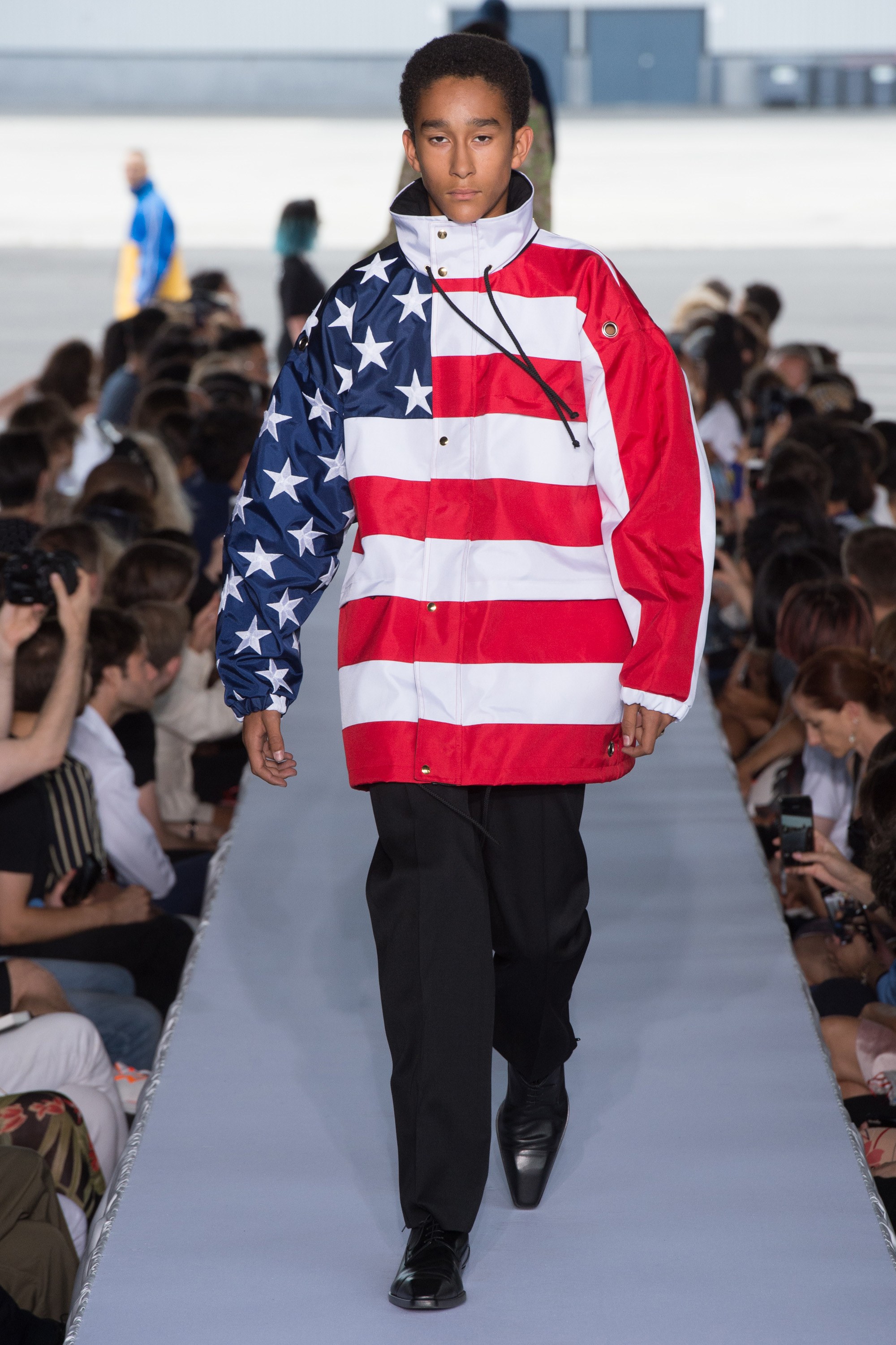 Demna Gvasalia presents his newest collection inspired by the history of Georgia geotv.ge
