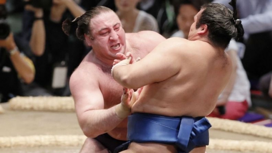 Tochinoshin wins third time in a row geotv.ge