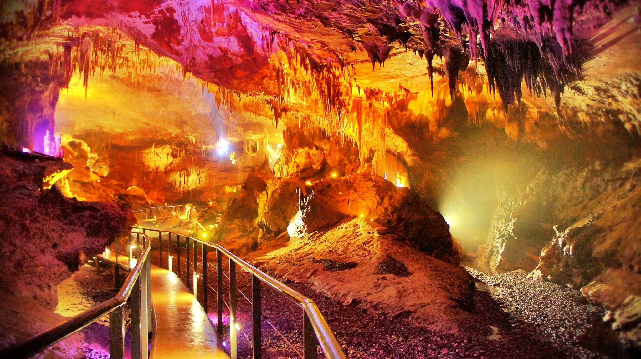 Top 12 Must-See Places in Georgia sataplia