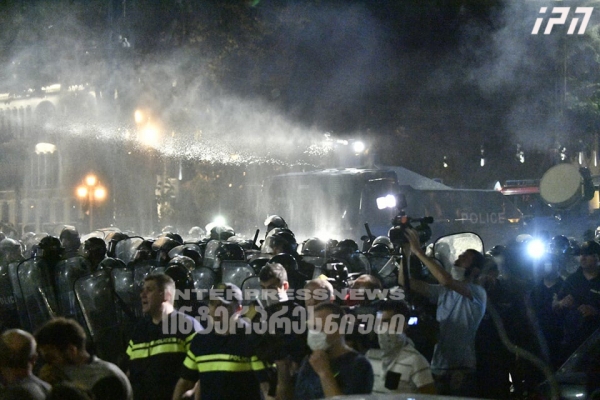 Tbilisi Pride held, demonstrators of two different rallies spend the night on Rustaveli Avenue june_20_21