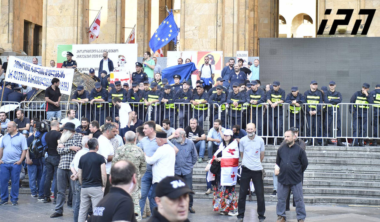 Tbilisi Pride held, demonstrators of two different rallies spend the night on Rustaveli Avenue tbilisi_pride_anti_occupation_protest