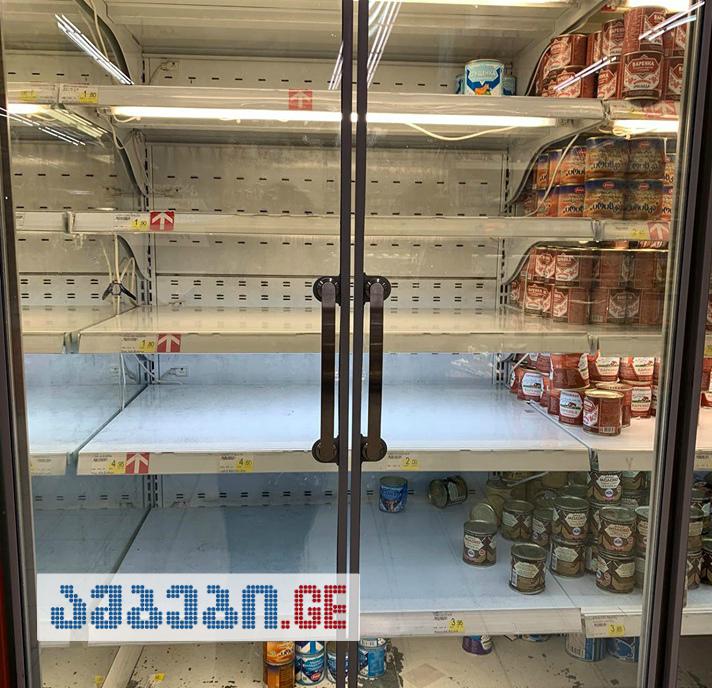Empty shelves - Carrefour experiences rare emptiness amid COVID-19 panic geotv.ge
